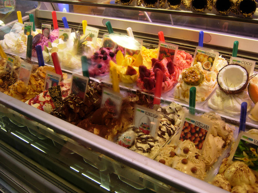 Fancy_ice_cream_in_Barcelona_by_MiRRe89.jpg